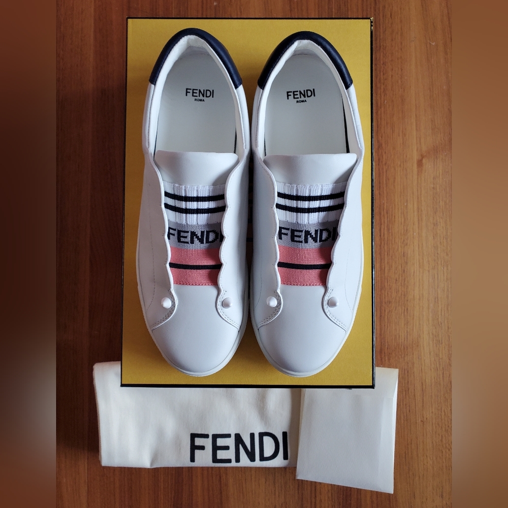 ***SOLD OUT***New 100% Auth Women's Slip on Rockoko Fendi Logo Sneakers White - Picture 4 of 12